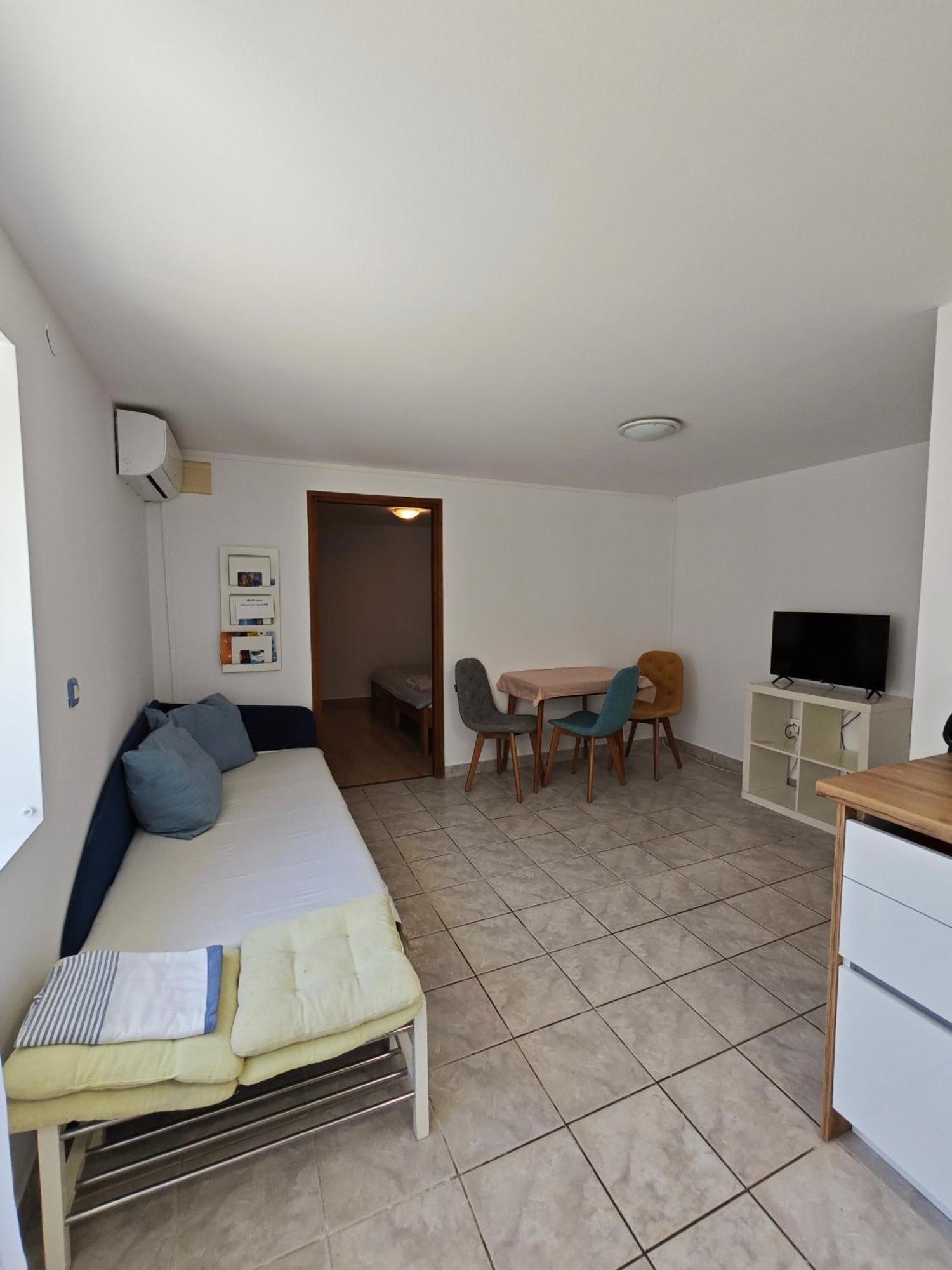 Apartments By The Sea Veli Losinj, Losinj - 8031 Стая снимка