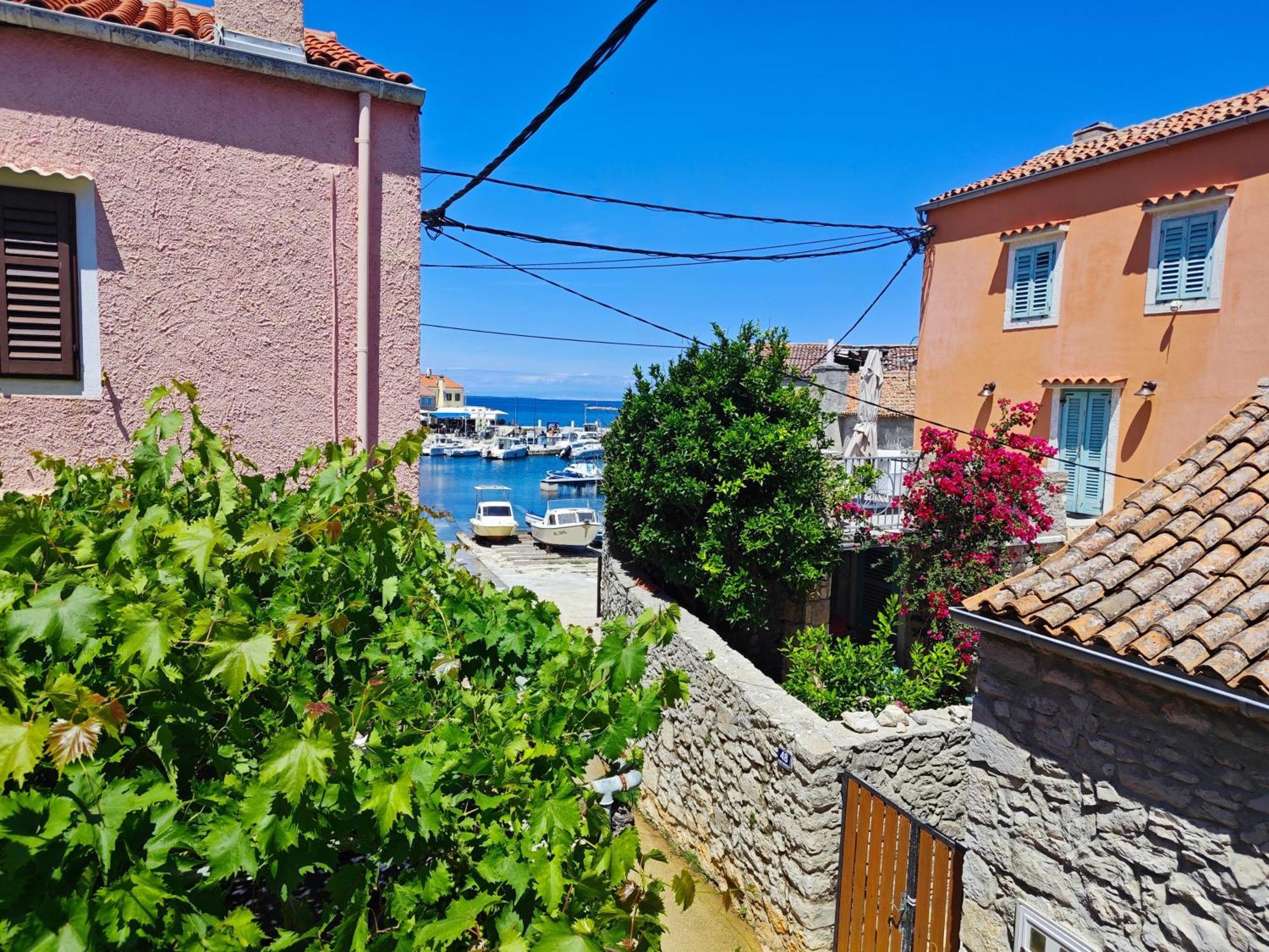 Apartments By The Sea Veli Losinj, Losinj - 8031 Екстериор снимка